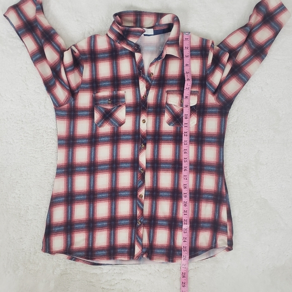 5/$12 Women’s Eden & Olivia Knit Top Button Up Shirt - Picture 9 of 10